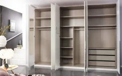 Drehtürenkleiderschrank Montclar, Hochglanz weiß, 300 x 223 cm, inkl. umfangreicher Zusatzausstattung