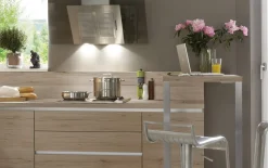 Einbauküche Rosian/Ferna, Eiche San Remo Nachbildung, inkl. Siemens Elektrogeräte