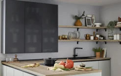 Einbauküche Sunta/Esilia, grafitschwarz matt, inkl. Siemens Elektrogeräte